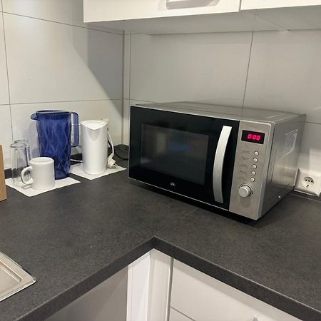 City Apartment Stadtwohnung Mit Kueche Und Netflix Nahe Bahnhof Sinsheim Exterior foto